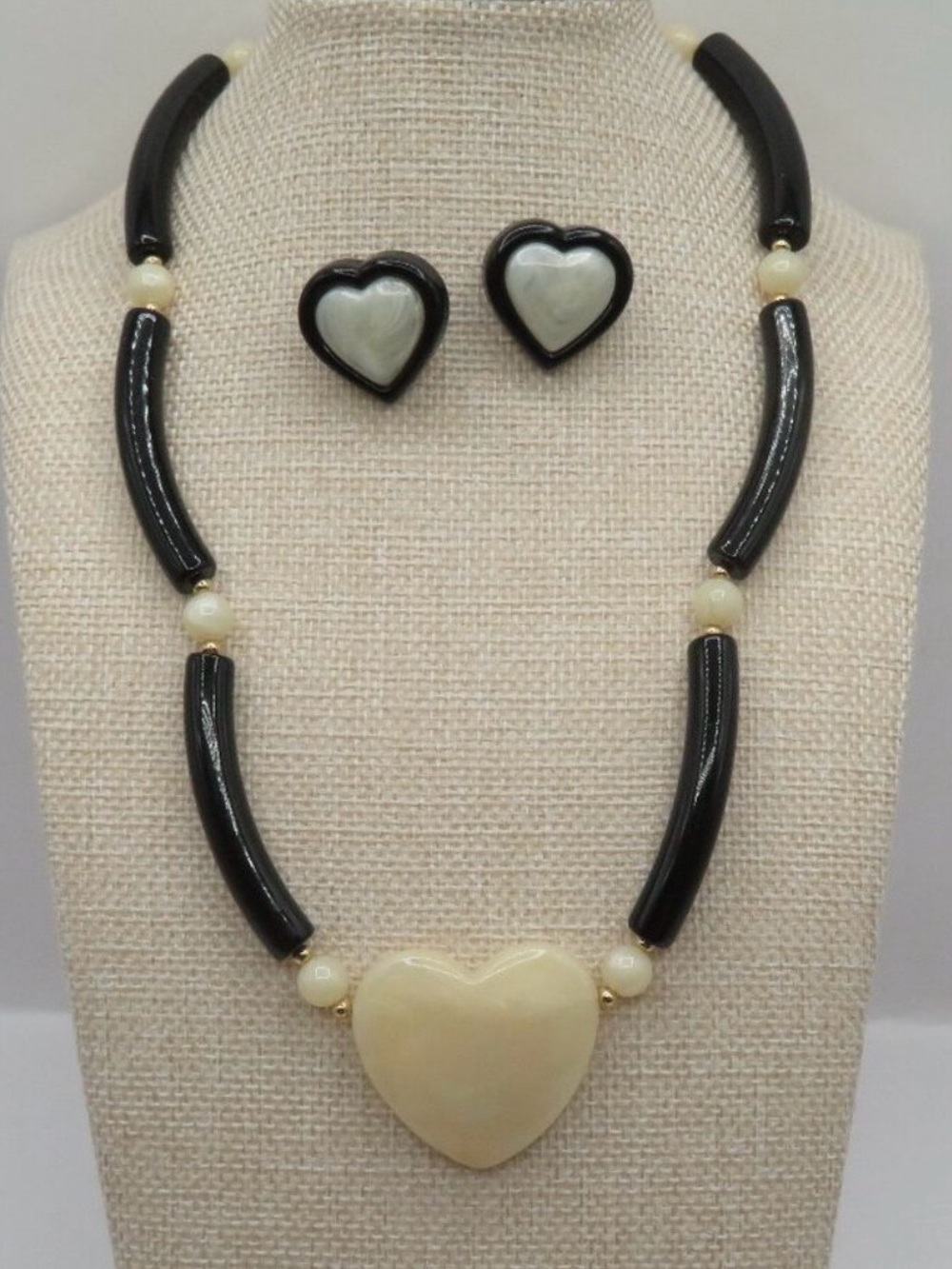 Avon Vintage Heart Necklace & Earrings Set, Black & Pearlized Cream No Callouts